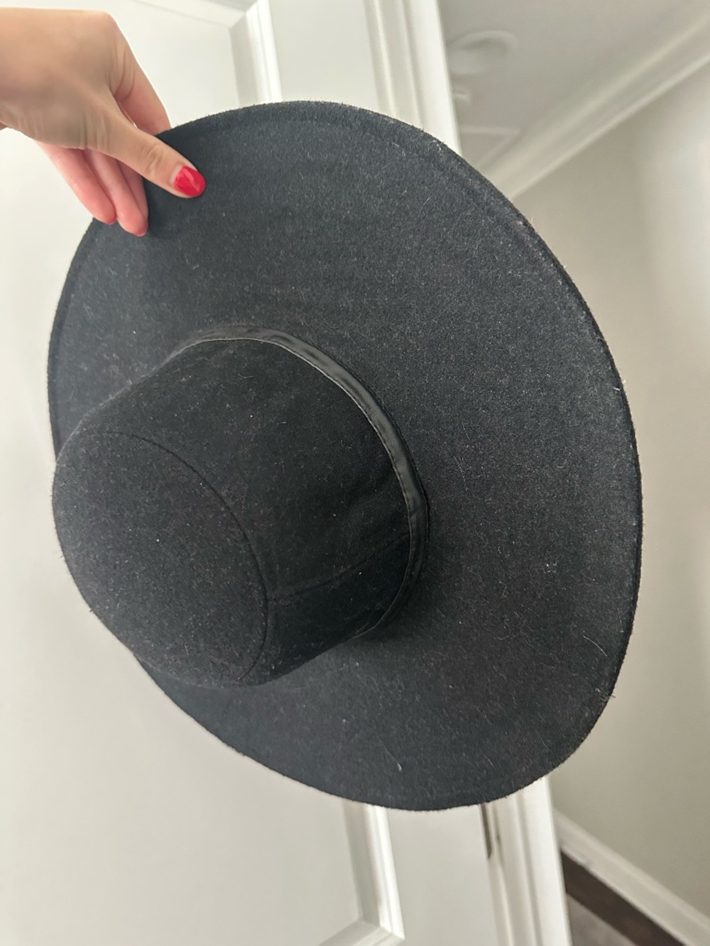Black Felt Wide Brim Hat